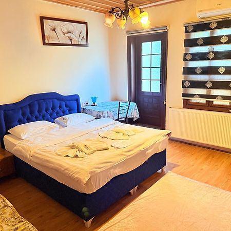 Oez Butik Otel Antik Kent Myrleia Mudanya Esterno foto