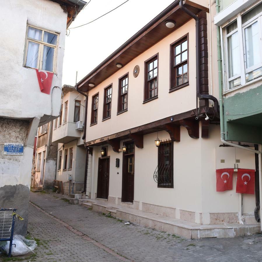 Oez Butik Otel Antik Kent Myrleia Mudanya Esterno foto