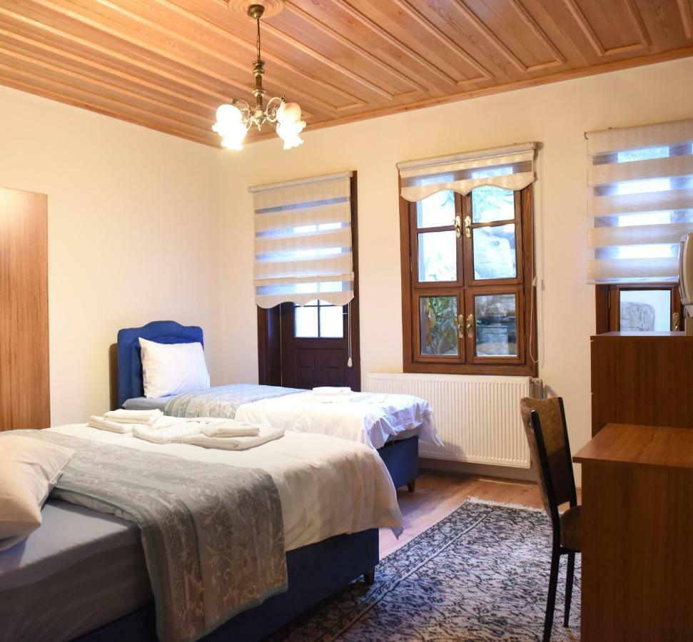 Oez Butik Otel Antik Kent Myrleia Mudanya Esterno foto