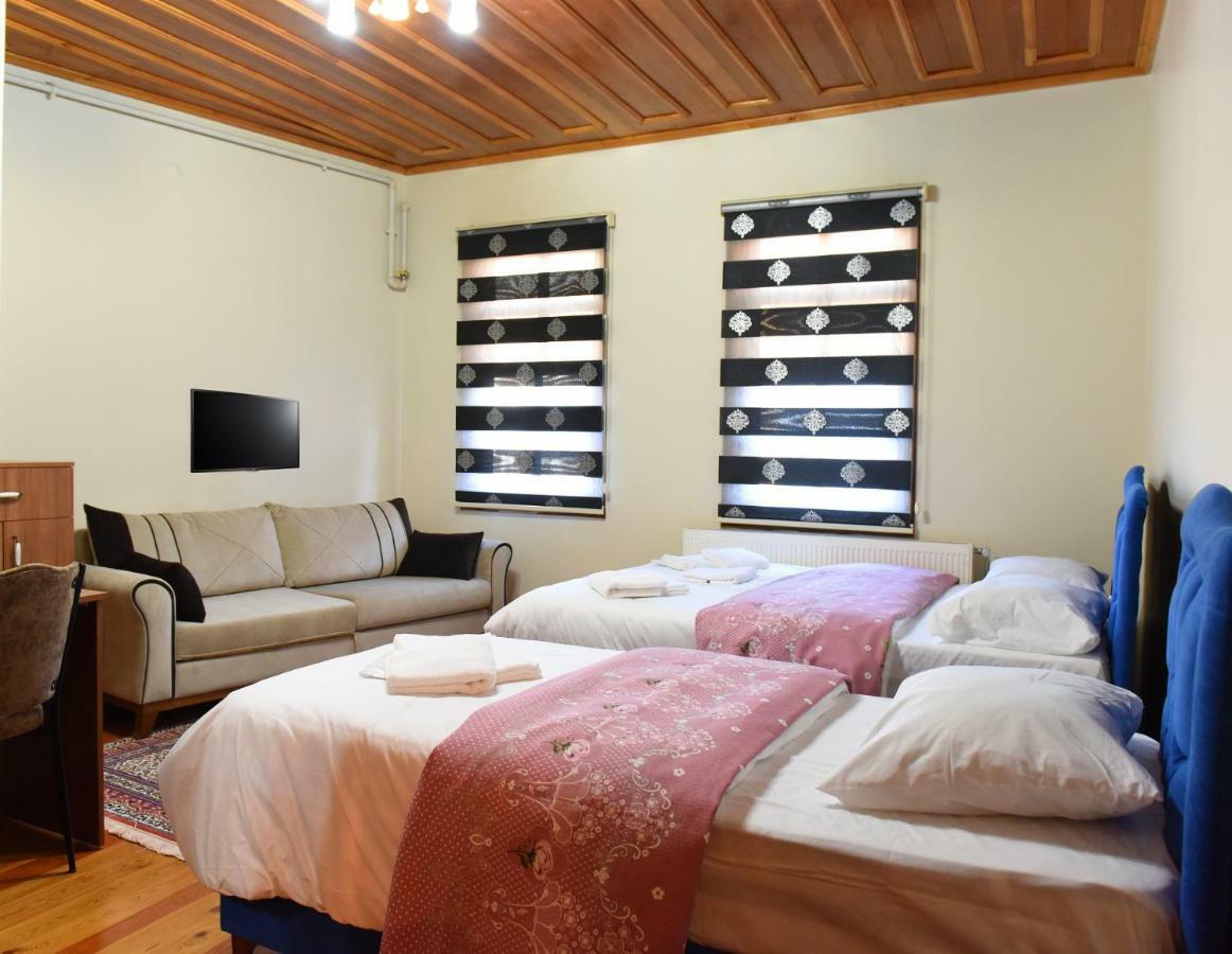 Oez Butik Otel Antik Kent Myrleia Mudanya Esterno foto