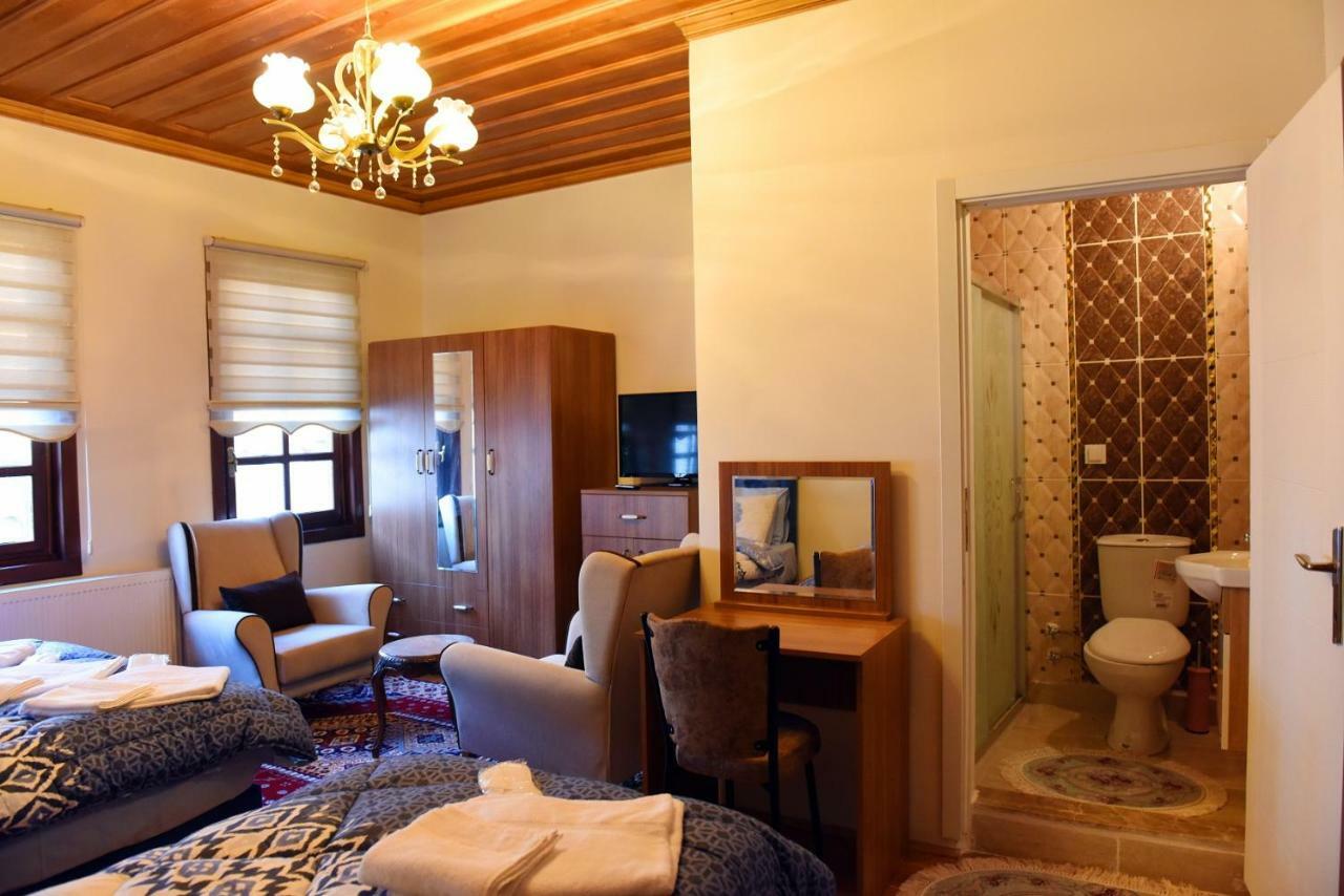 Oez Butik Otel Antik Kent Myrleia Mudanya Esterno foto