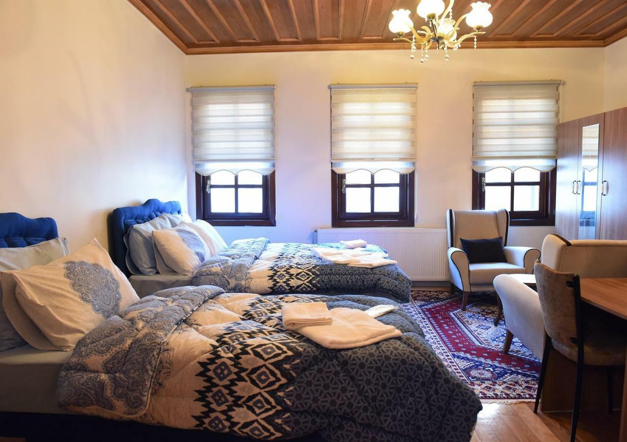 Oez Butik Otel Antik Kent Myrleia Mudanya Esterno foto